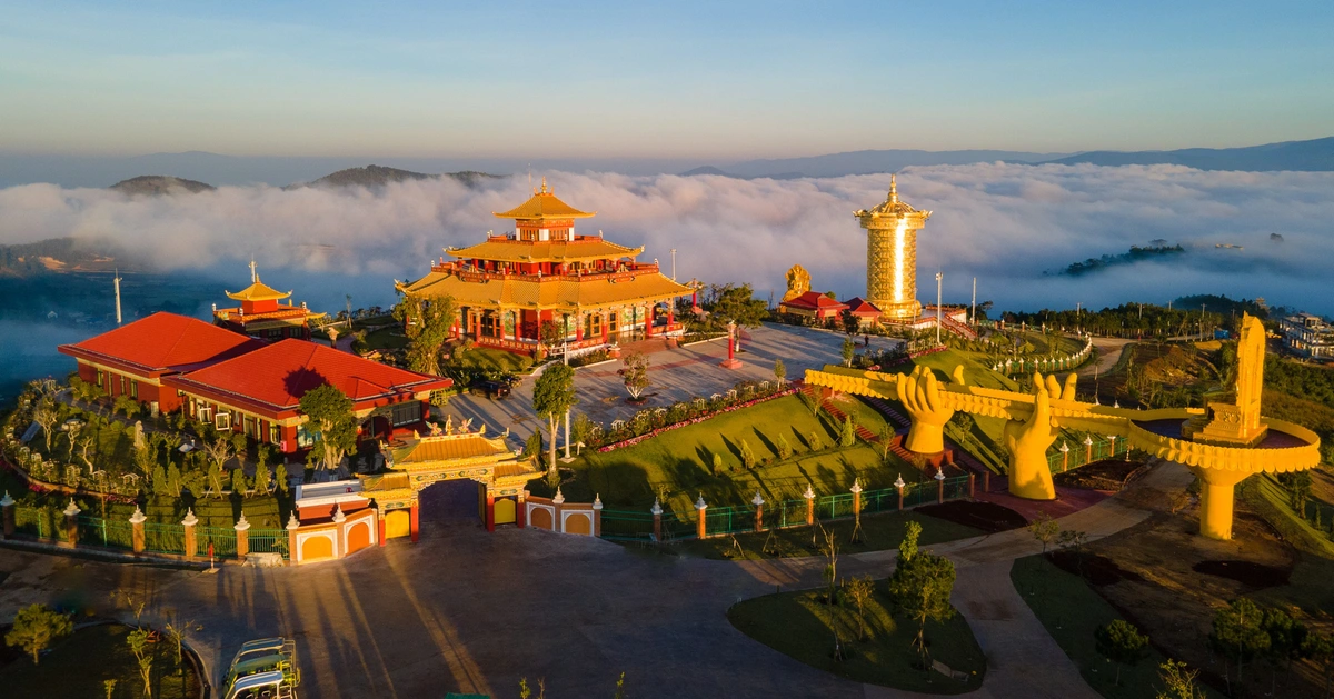 Toàn cảnh Samten Hills Đà Lạt sừng sững, một di sản văn hóa tâm linh giữa lòng cao nguyên.